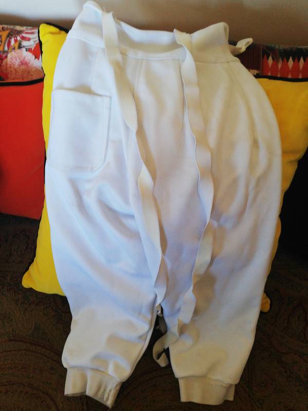 Pantalon d'escrime T38 3 armes