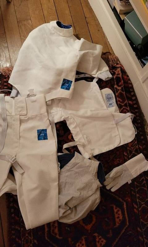 Tenue escrime complète