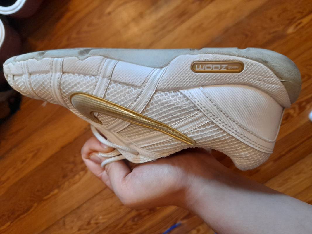 Chaussures Nike Air Zoom dorées