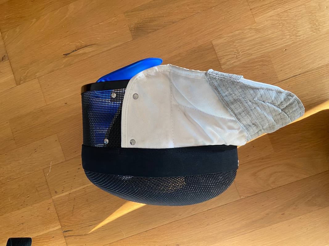 Masque FIE Uhlmann 1600N homme avec bavette amovible 