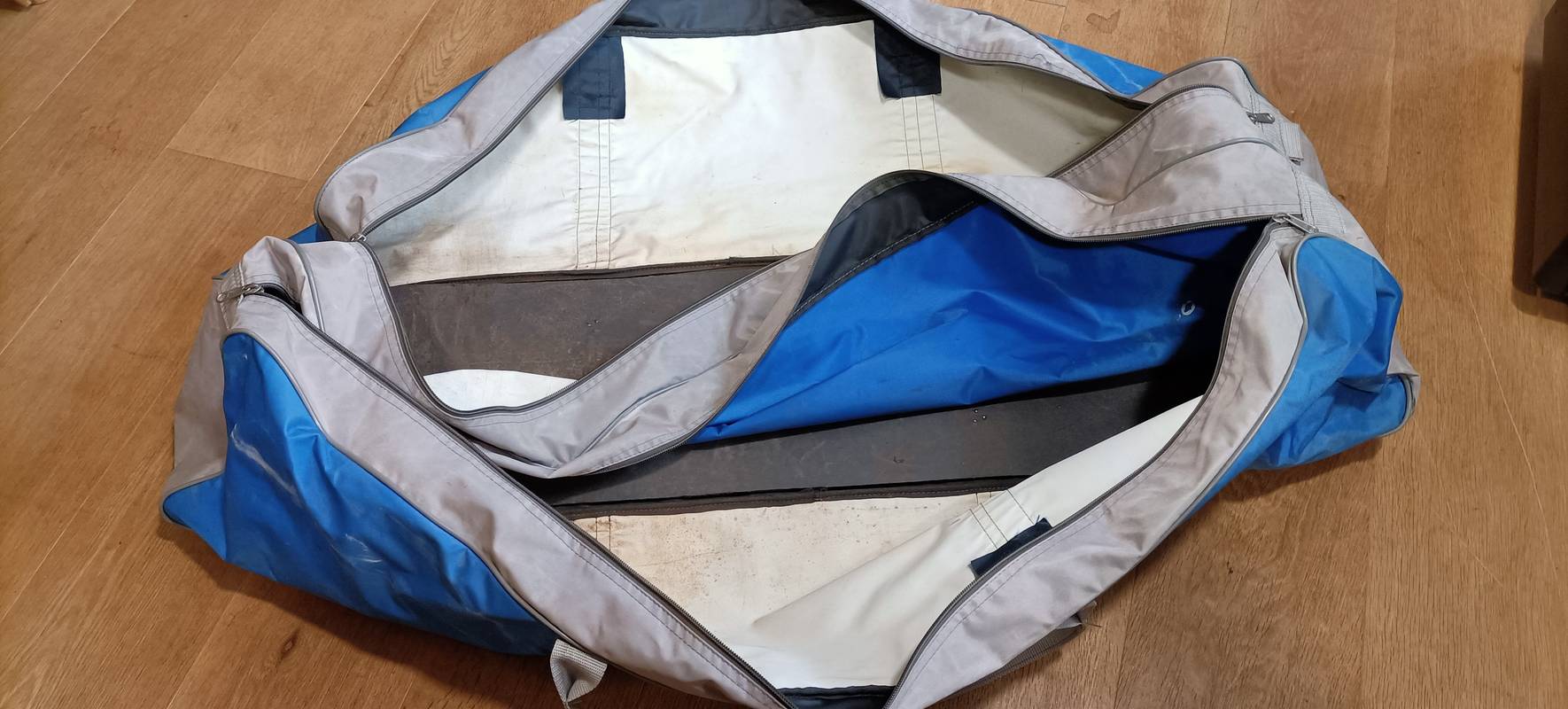 Materiel Maitre d'armes et autre homme droitier