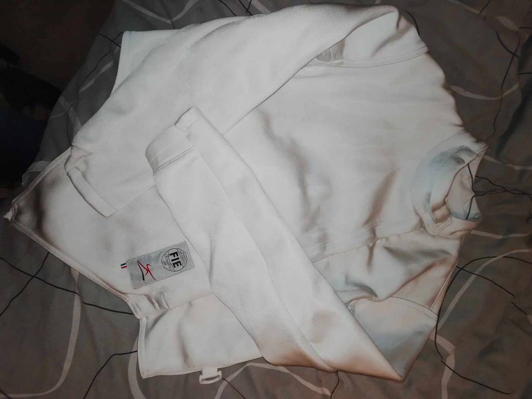 Tenue complète comme neuve